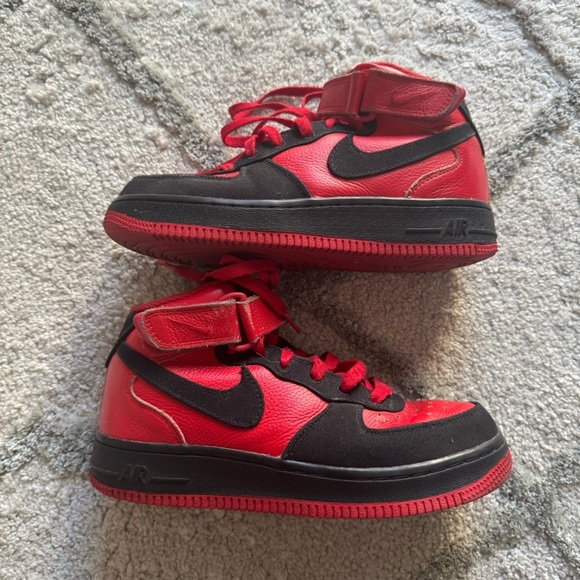 Nike Air Force 1 Mid Nike By you custom Sneakers DV3903-900 black red youth 6.5 - Picture 3 of 14